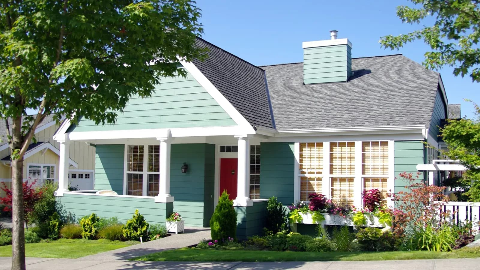 68af774fd90ad41f089a7f6b_siding-3-p-1600.webp