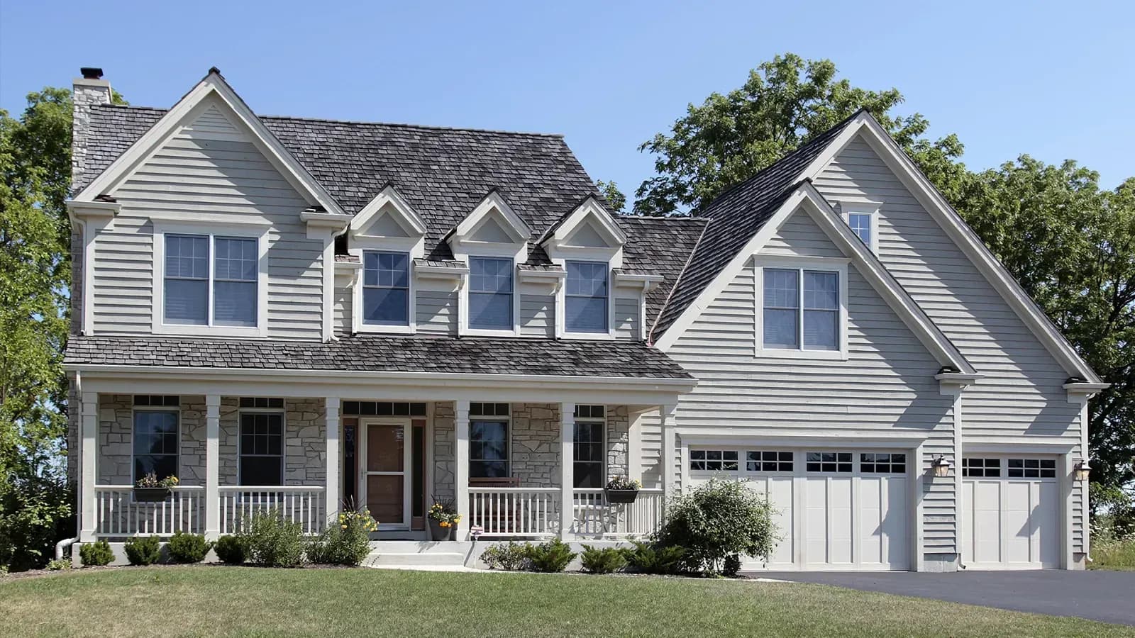 68af78cdf9cdc00c57750af4_siding-6-p-1600.webp